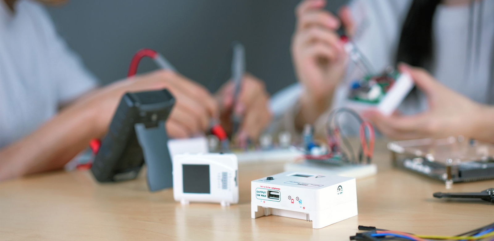 Electronics Engineering Bootcamp Self Learning Solution 电子工程师入门方案 - EIM Technology (EVO-IN-MOTION Technology Ltd.)