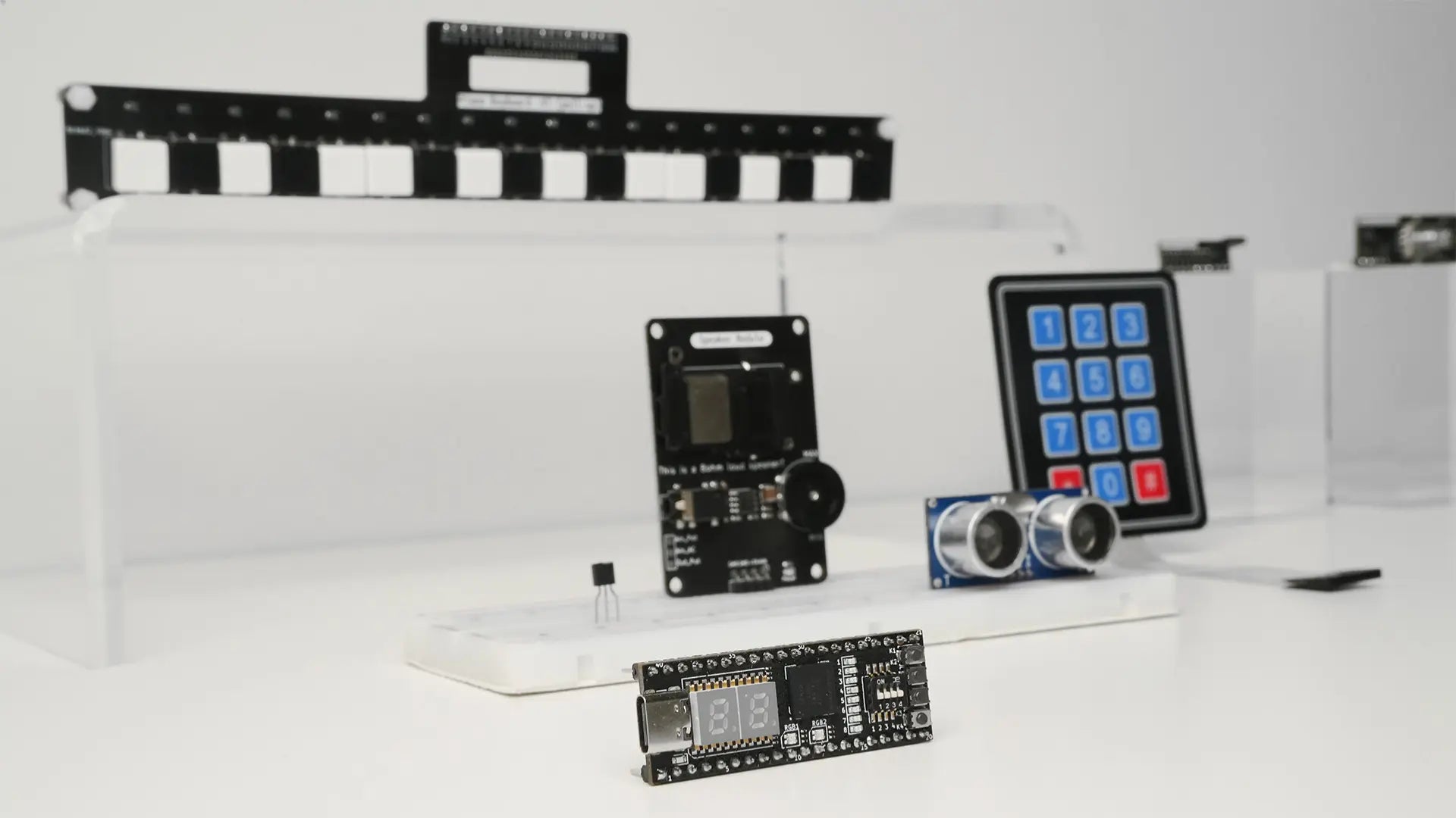 Electronic Kits for Adults Circuit kit for Adults EIM Technology