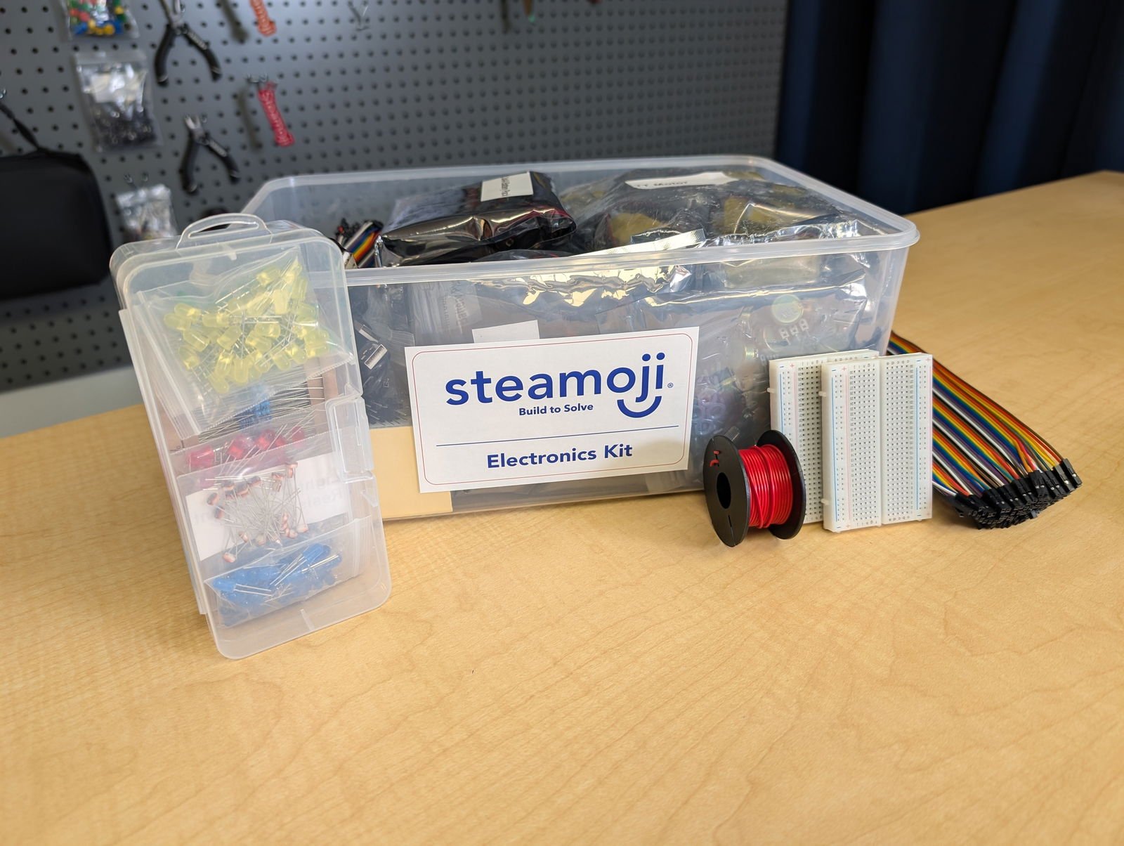 Steamoji Camp Electronic Kit - EIM Technology (EVO - IN - MOTION Technology Ltd.)